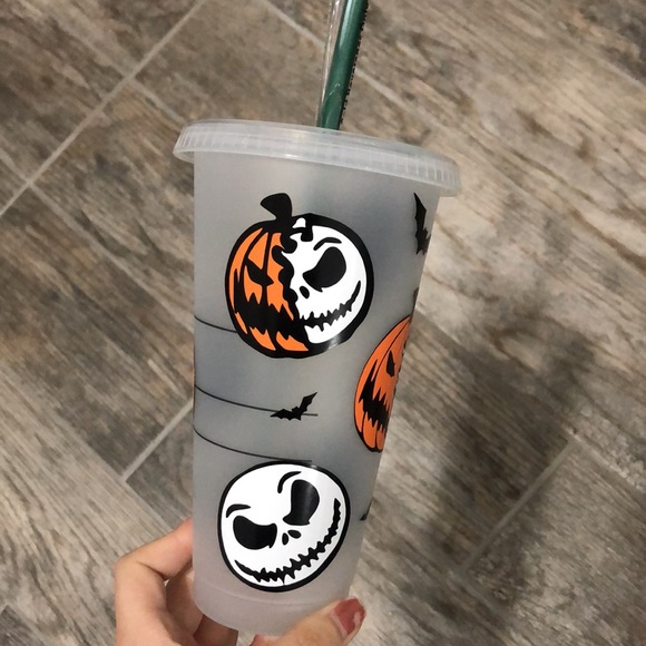 Jack Skellington Starbucks reusable venti cold cup - Picture 7 of 8